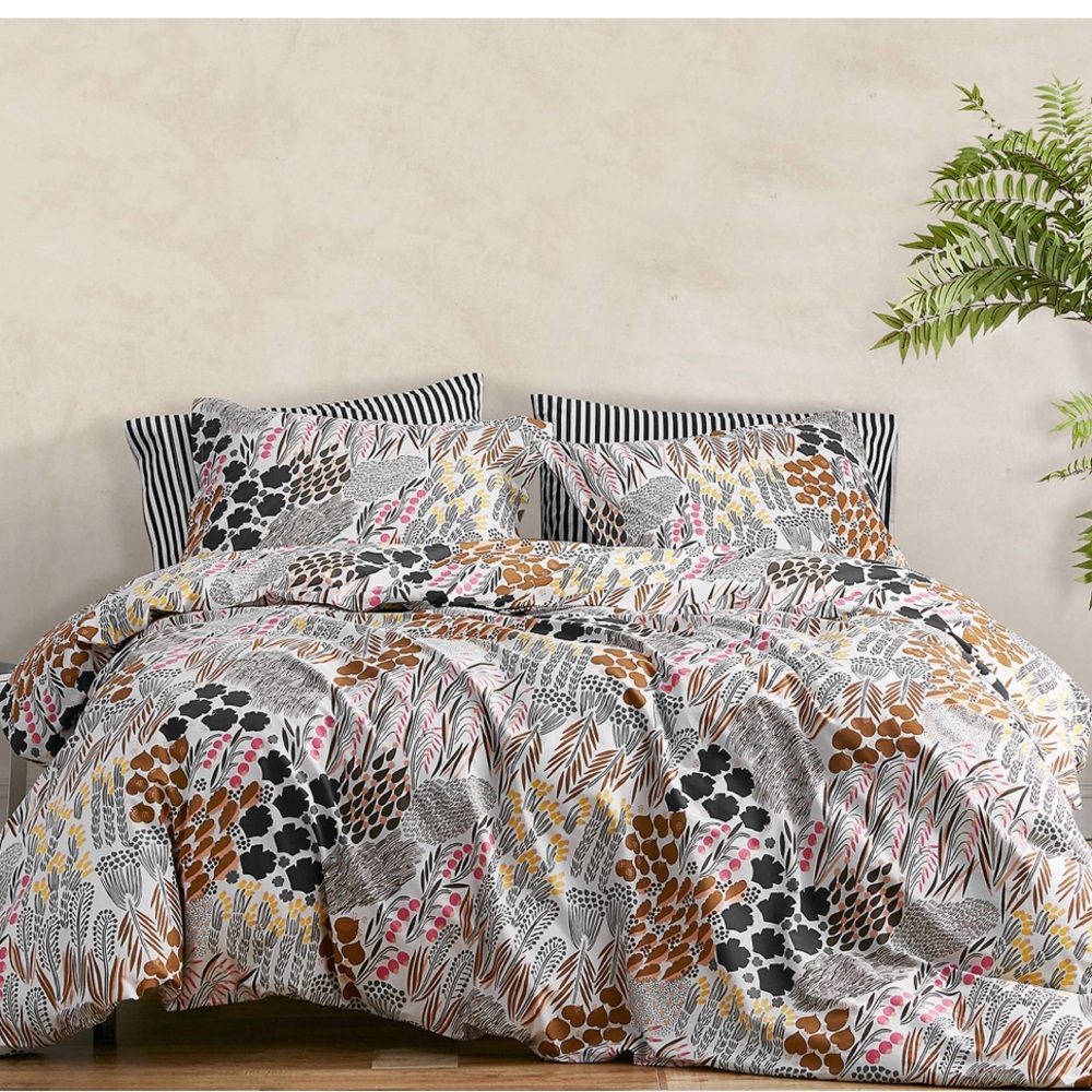 Marimekko Pieni Letto Modern Natural Cotton Mid-Century Queen Duvet w/shams